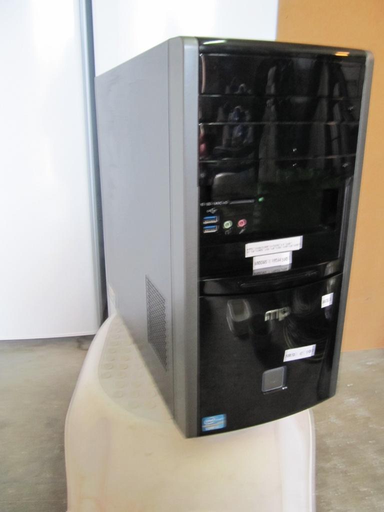 (Nr.9) Intel Core i3-3220. 3,3 Ghz.10 gb,256gb ssd,500Gb HDD, Ophalen of Verzenden, Zo goed als nieuw