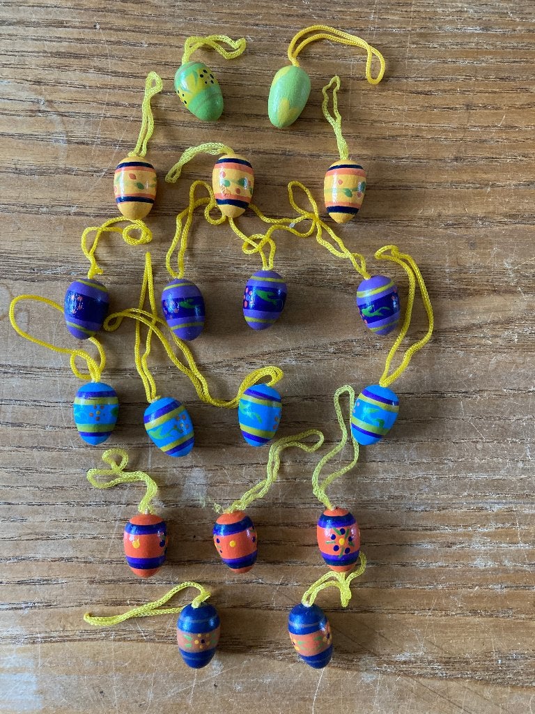 18 Paashangers paaseitjes houten pasen hout hanger, Diversen, Ophalen of Verzenden, Zo goed als nieuw