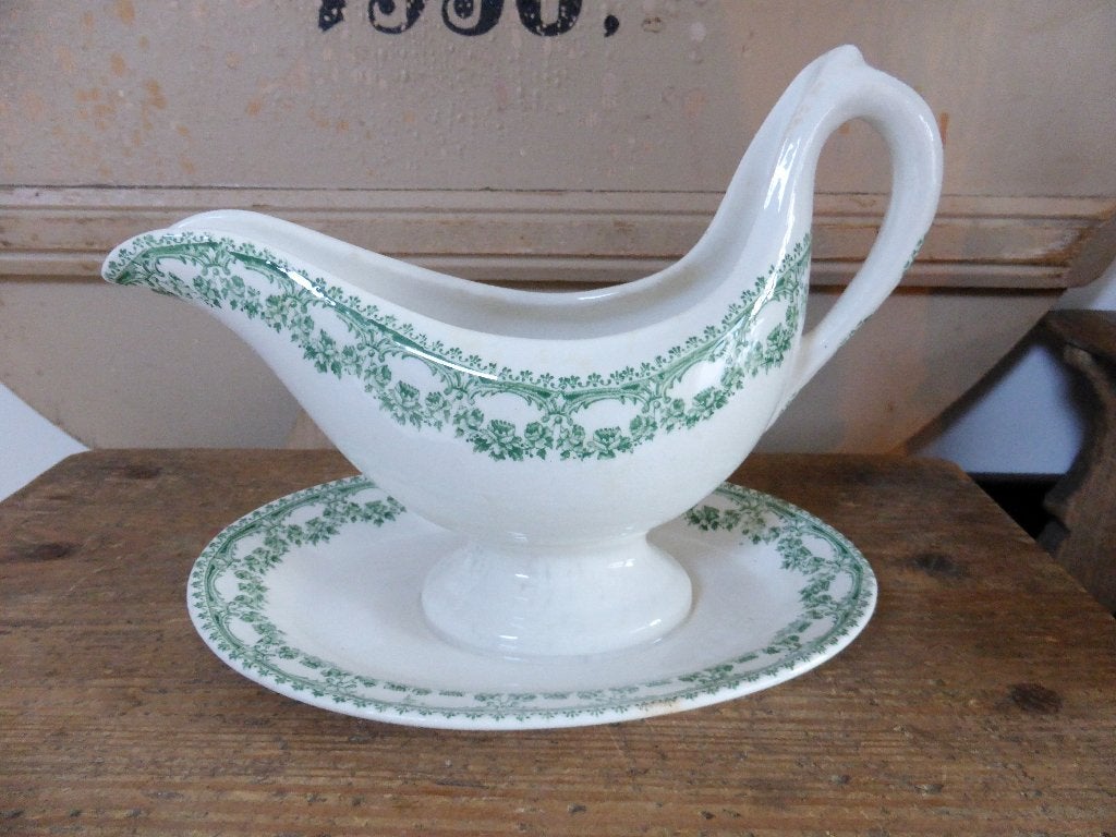 Antieke saucière SAUSKOM van BOCH decor Carlotta groen, Antiek en Kunst, Antiek | Servies los, Ophalen of Verzenden