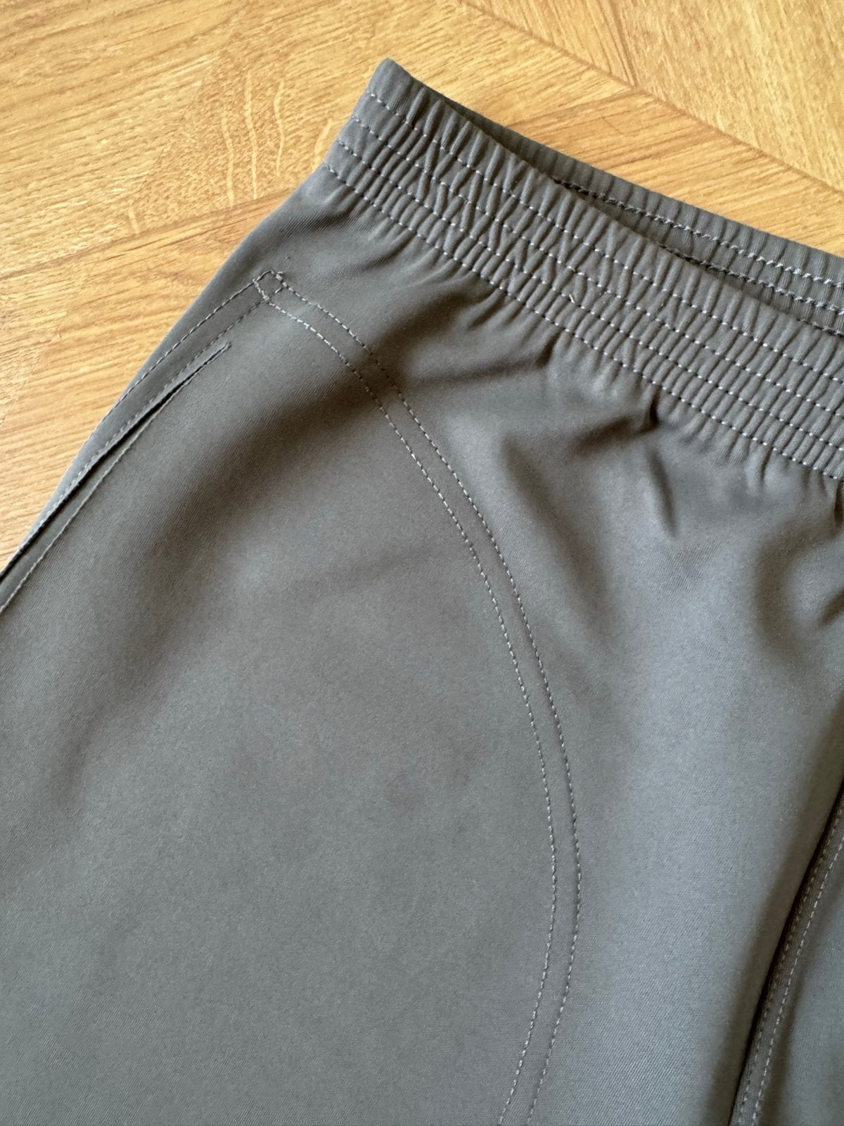 Monique Vanheist grijze legging - Zo goed als nieuw, Legging, Verzenden, Overige maten, Zo goed als nieuw