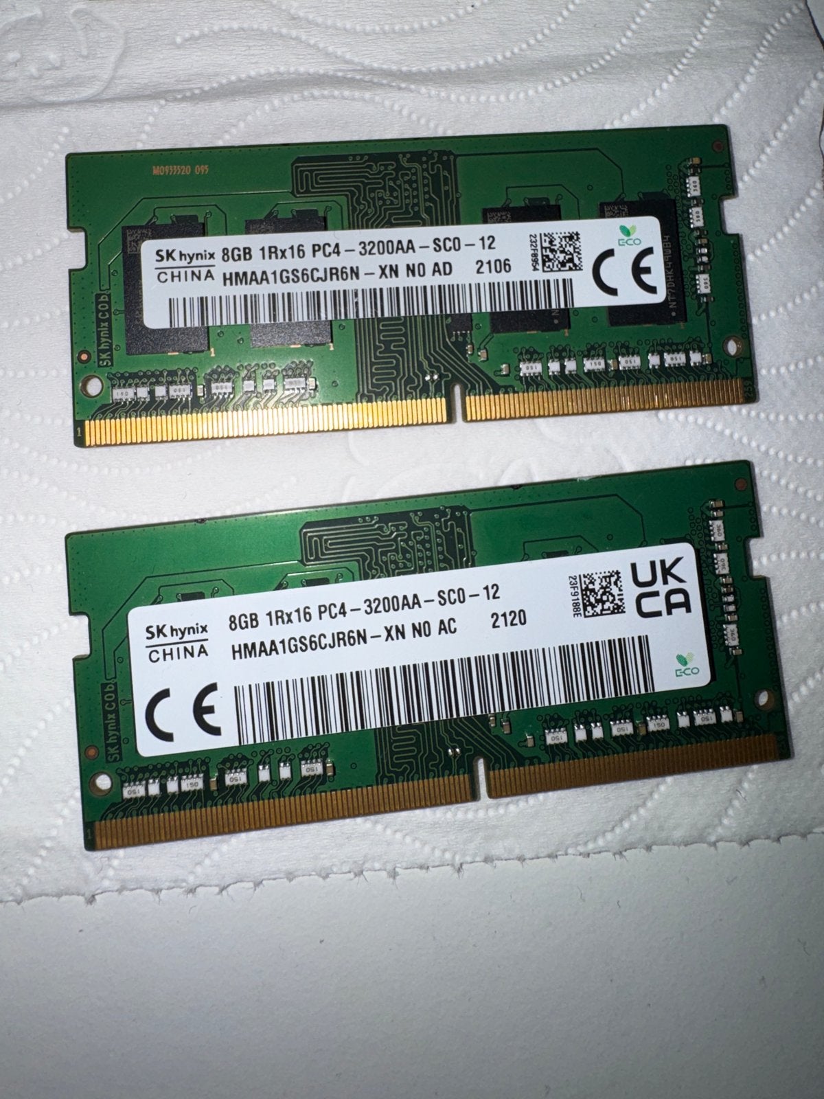 16GB | SK Hynix 8GB DDR4 RAM PC4-3200AA SODIMM, Computers en Software, RAM geheugen, DDR4, 8 GB, Ophalen of Verzenden, Zo goed als nieuw