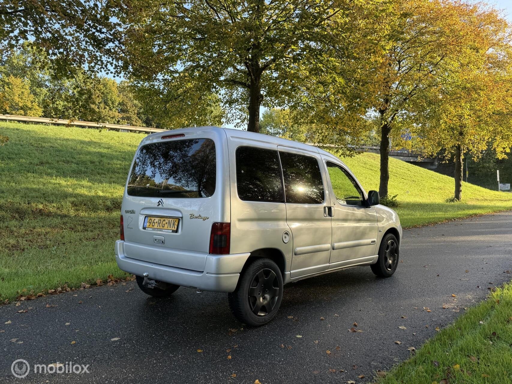 Citroen Berlingo combi 1.6i Multispace Attraction*AIRCO*NAP, Stof, Gebruikt, Zwart, 4 cilinders