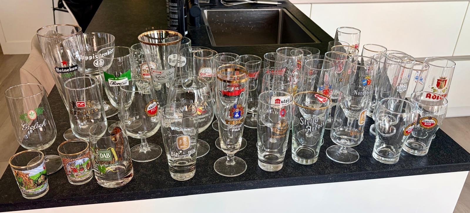 Grote collectie antieke bierglazen waaronder exclusief, Ophalen