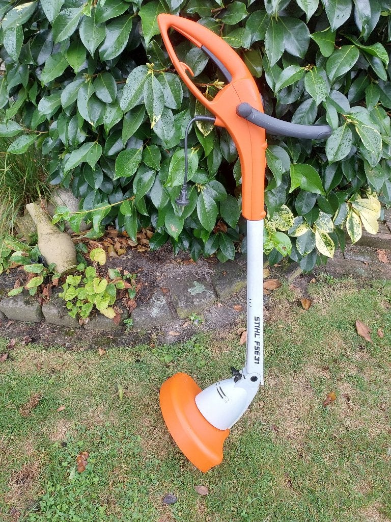 Stihl grasstrimmer, Stihl, Ophalen of Verzenden, Zo goed als nieuw, 10 tot 30 cm