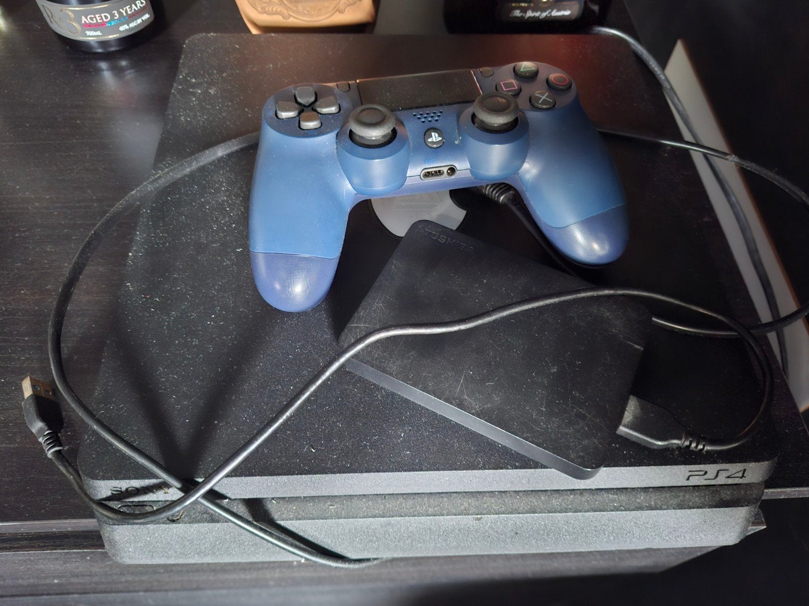 PS4 Slim 500GB + 1TB HDD + Samsung TV + Games