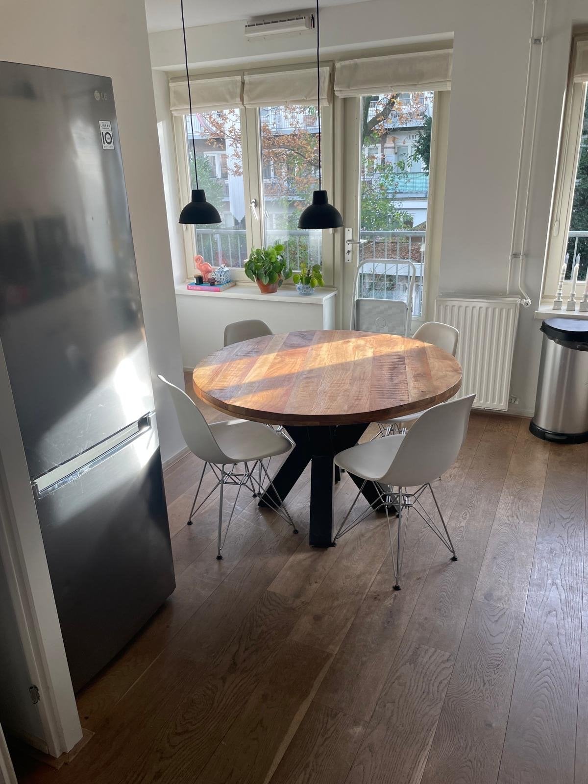 4 witte Vitra stoelen, Huis en Inrichting, Ophalen, Kunststof, Gebruikt, Wit