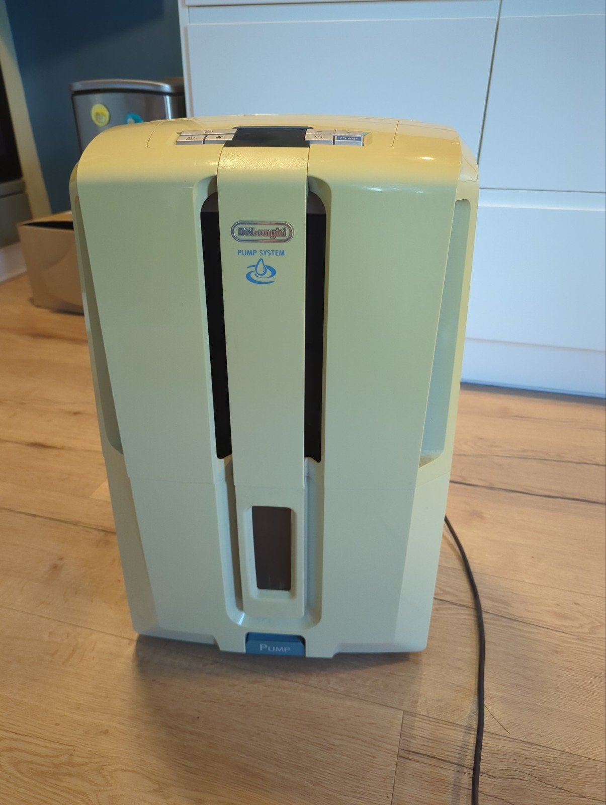 DeLonghi DD30P Luchtontvochtiger met Pompsysteem, Ophalen, Gebruikt, Luchtontvochter