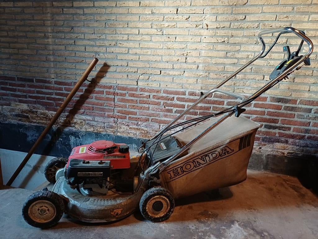 Honda grasmaaier benzine, Tuin en Terras, Grasmaaiers, Ophalen, Cirkelmaaier, Honda, Gebruikt