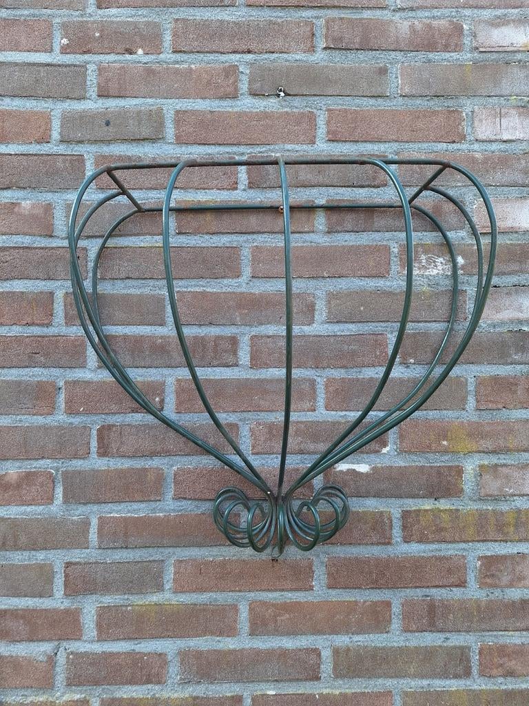 Plantenbak ruif( muur), Ophalen