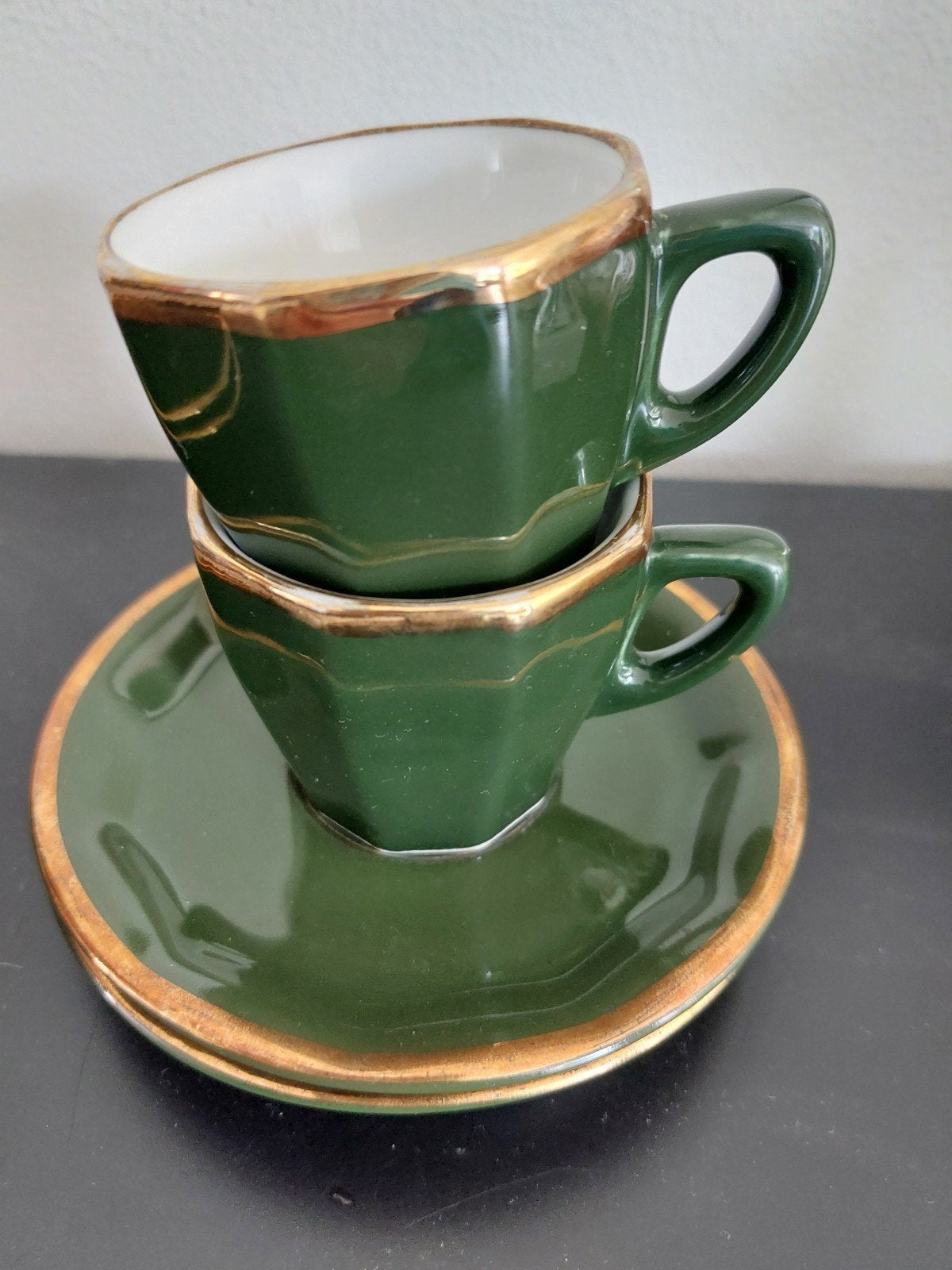 Porcelaine de Chauvigny koffiekopjes, groen met gouden rand, Ophalen of Verzenden