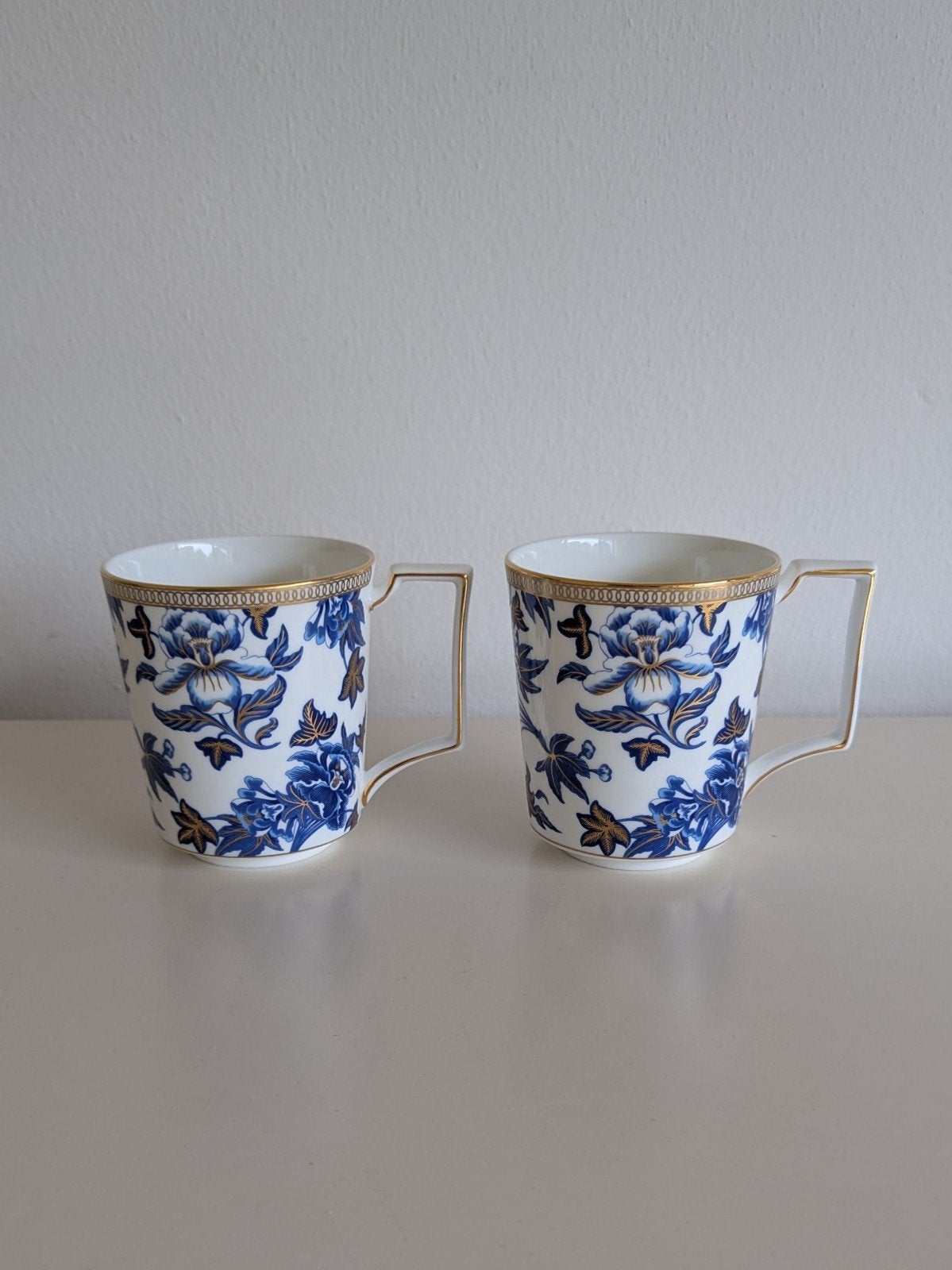 Wedgwood Hibiscus Bekers 2x, Klassiek, Nieuw, Ophalen of Verzenden, Kop(pen) en/of Schotel(s)
