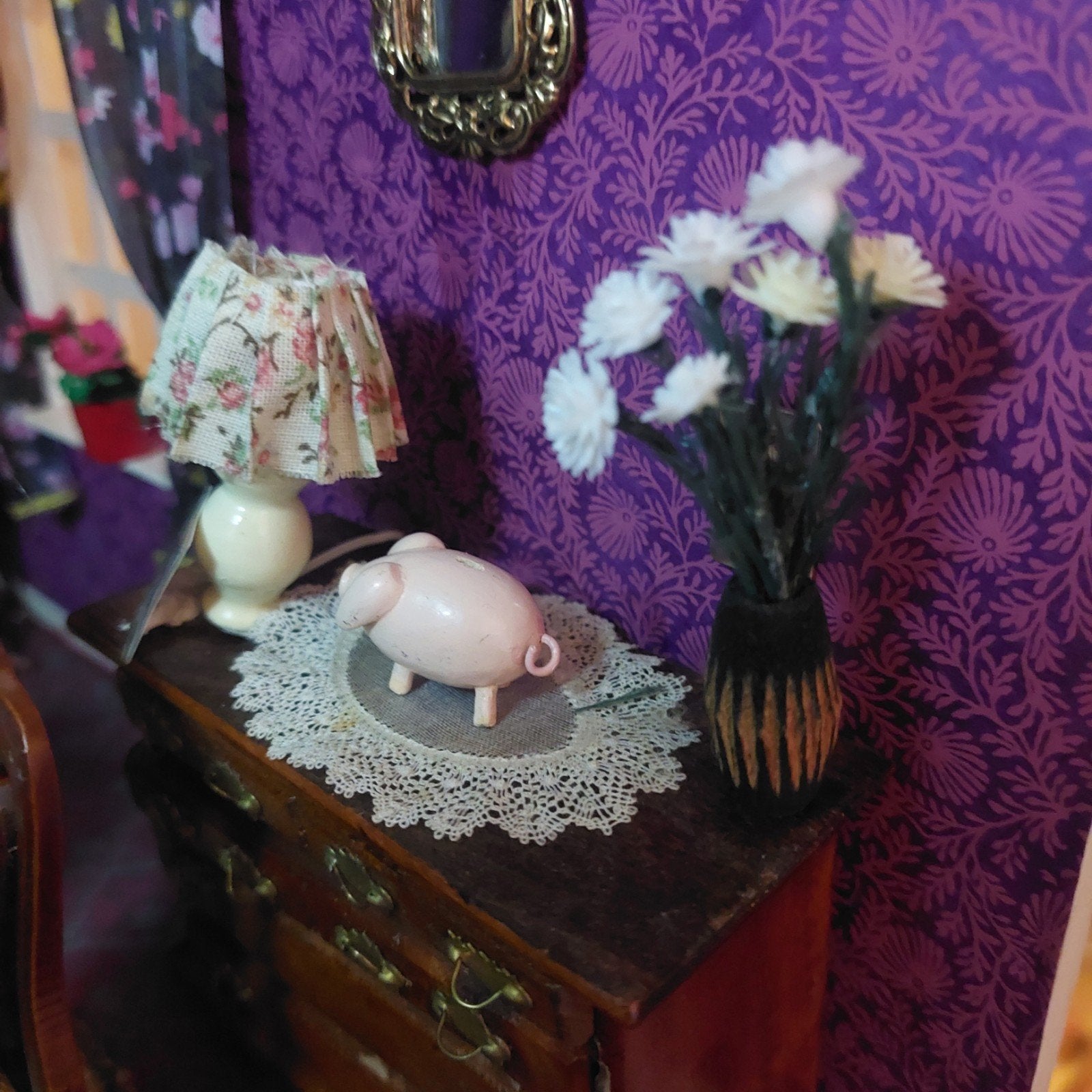 vaas met bloemen voor poppenhuis, Ophalen of Verzenden, Poppenhuis