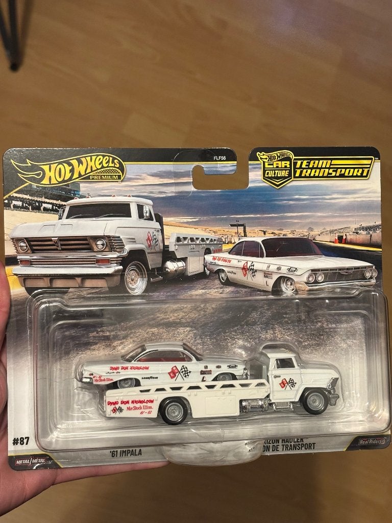 Hot wheels impala teamtransport, Ophalen of Verzenden, Zo goed als nieuw