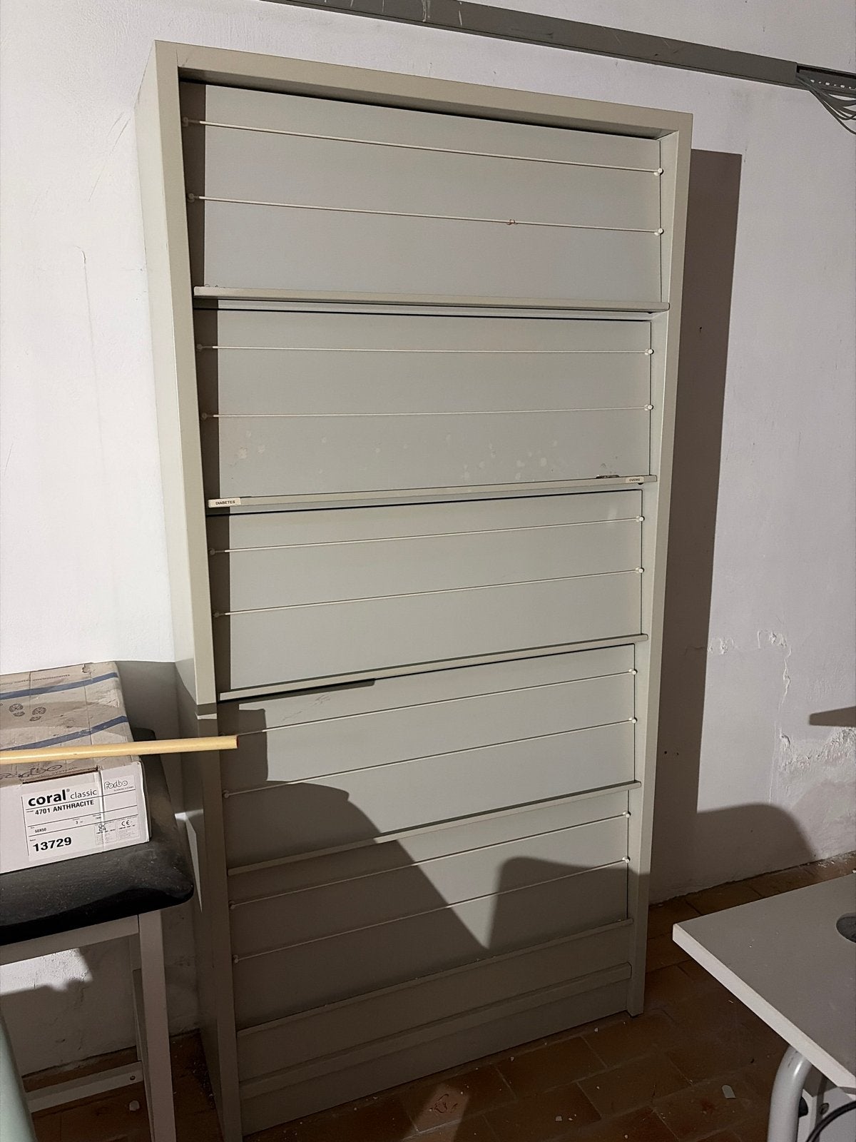 Grijze rolluikkast voor kantoor of archief, Huis en Inrichting, Ophalen of Verzenden, Gebruikt, 25 tot 50 cm, 150 tot 200 cm