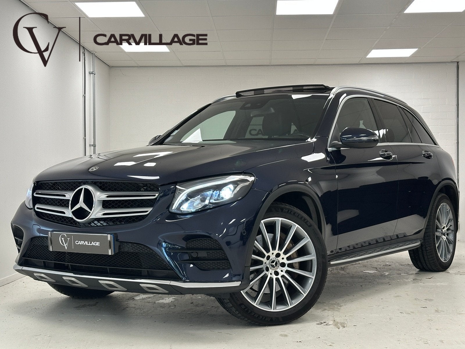 Mercedes-Benz GLC 250 4MATIC AMG Premium | Panoramadak | Mem, Auto's, Automaat, Gebruikt, Zwart, 4 cilinders