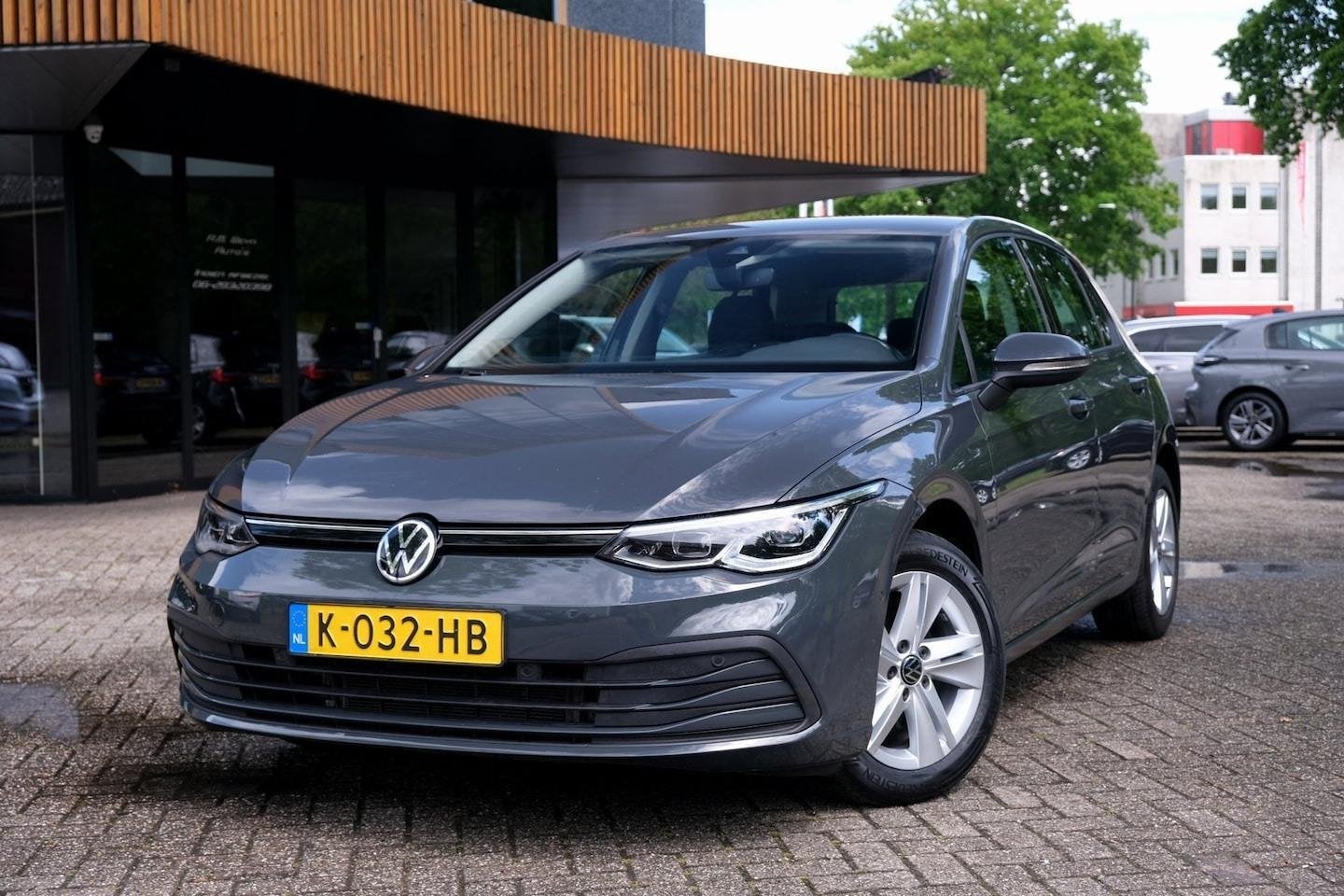 Volkswagen Golf 1.0 eTSI Life Business|Rijklaar|ACC|Massage|, Gebruikt, Euro 6, 49 €/maand, Bedrijf