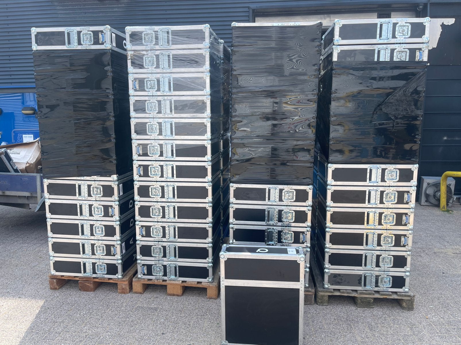 STUNTVERKOOP Flighcases PROJACK 54x14,5cm 47,5+19,5cm Hoog, Ophalen, Zo goed als nieuw, Overige instrumenten, Flightcase