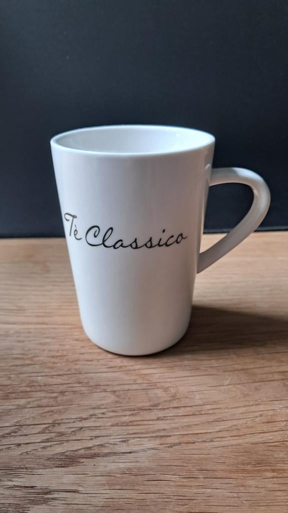 Riviera Maison "Tè Classico" porseleinen kopje, Huis en Inrichting, Keuken | Servies, Ophalen of Verzenden