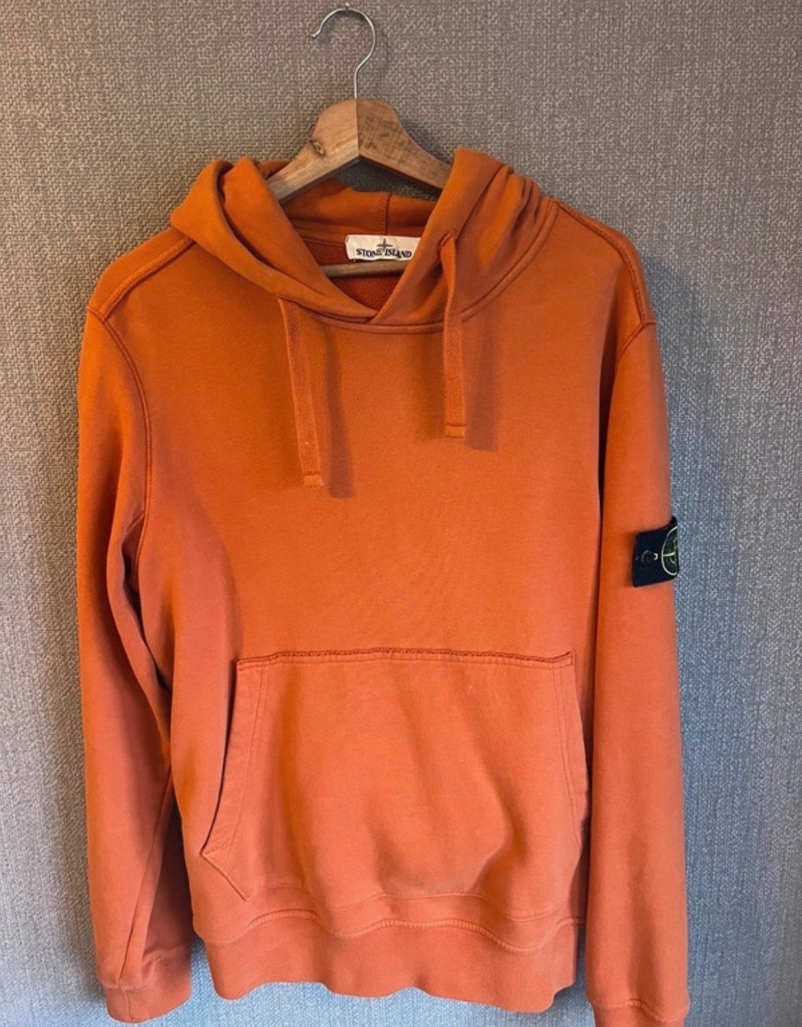 Stone Island Hoodie Maat M - Oranje, Ophalen of Verzenden, Zo goed als nieuw, Maat 48/50 (M), Oranje