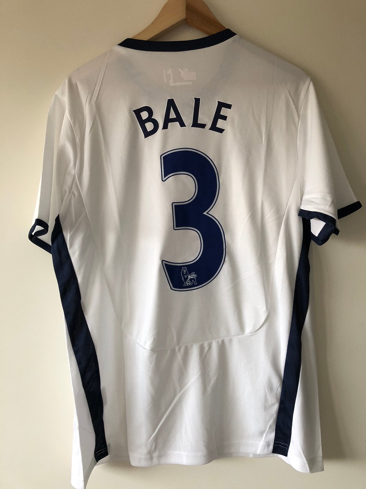 Bale tottenham spurs retro voetbalshirt maat L, Verzamelen, Ophalen of Verzenden, Zo goed als nieuw, Buitenlandse clubs, Shirt