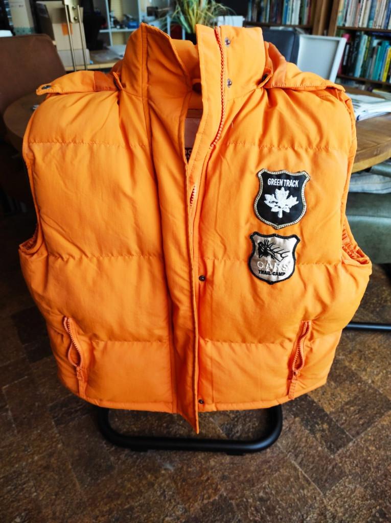 Oranje CARS gewatteerde bodywarmer 16 / 176 / XS, Kinderen en Baby's, Kinderkleding | Maat 176, Verzenden, Jongen of Meisje, Zo goed als nieuw