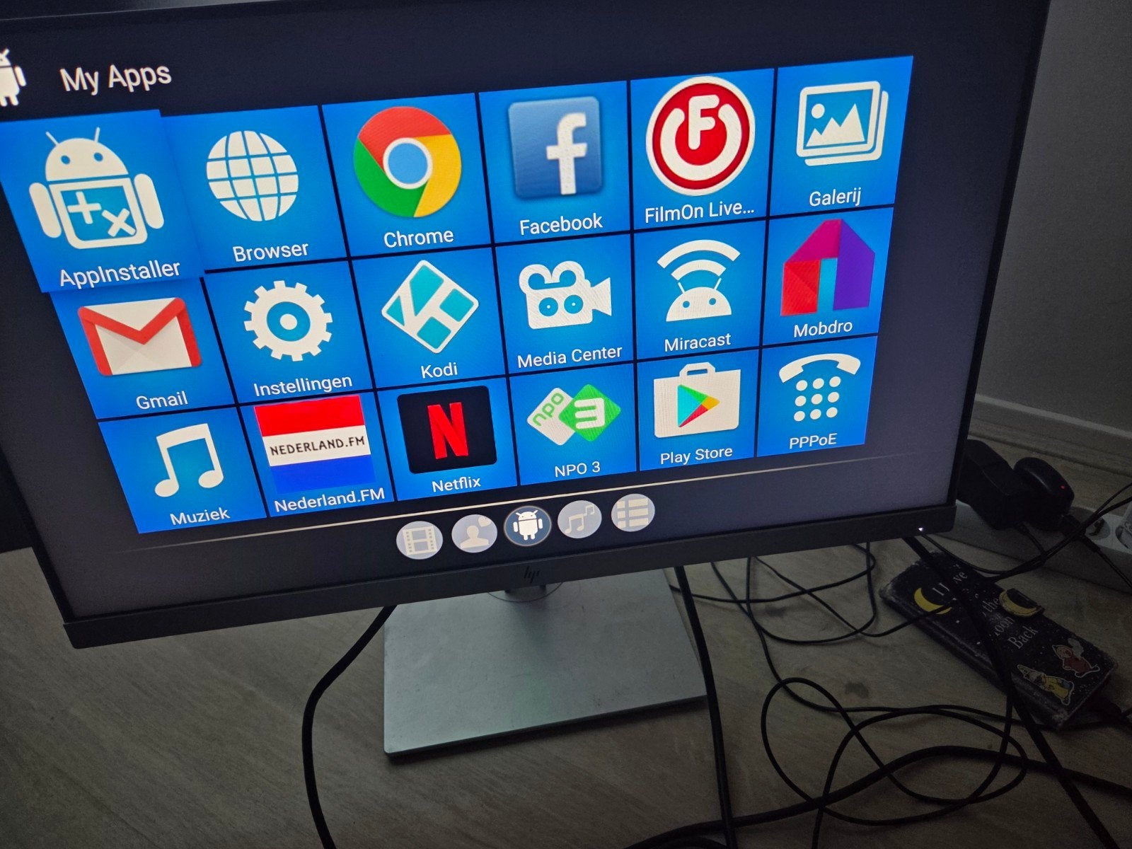 6 monitors bekende merken en diverse groottes, Computers en Software, Monitoren, Ophalen of Verzenden, Onbekend, 60 Hz of minder