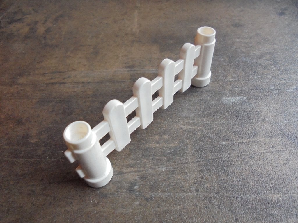 Lego Duplo Fence 1x6x2 Paled (zie foto's), Kinderen en Baby's, Speelgoed | Duplo en Lego, Ophalen of Verzenden, Gebruikt, Losse stenen