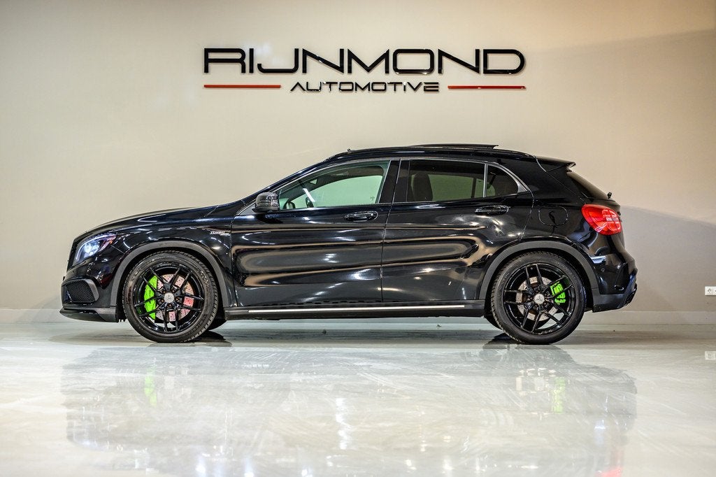 Mercedes-Benz GLA-klasse AMG 45 4MATIC|Pano|Camera|Carplay|A, Auto's, Mercedes-Benz, Stof, Gebruikt, Zwart, SUV of Terreinwagen