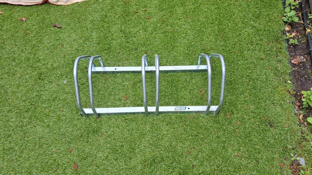 Mottez fietsenrek voor 3 fietsen - Binnen gebruikt, Ophalen, Zo goed als nieuw