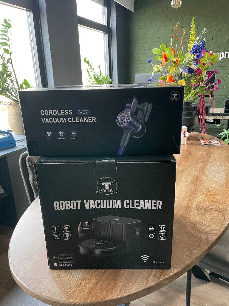 Foto 9 van Ongebruikte robotstofzuiger met dweil (winkelprijs €1299)