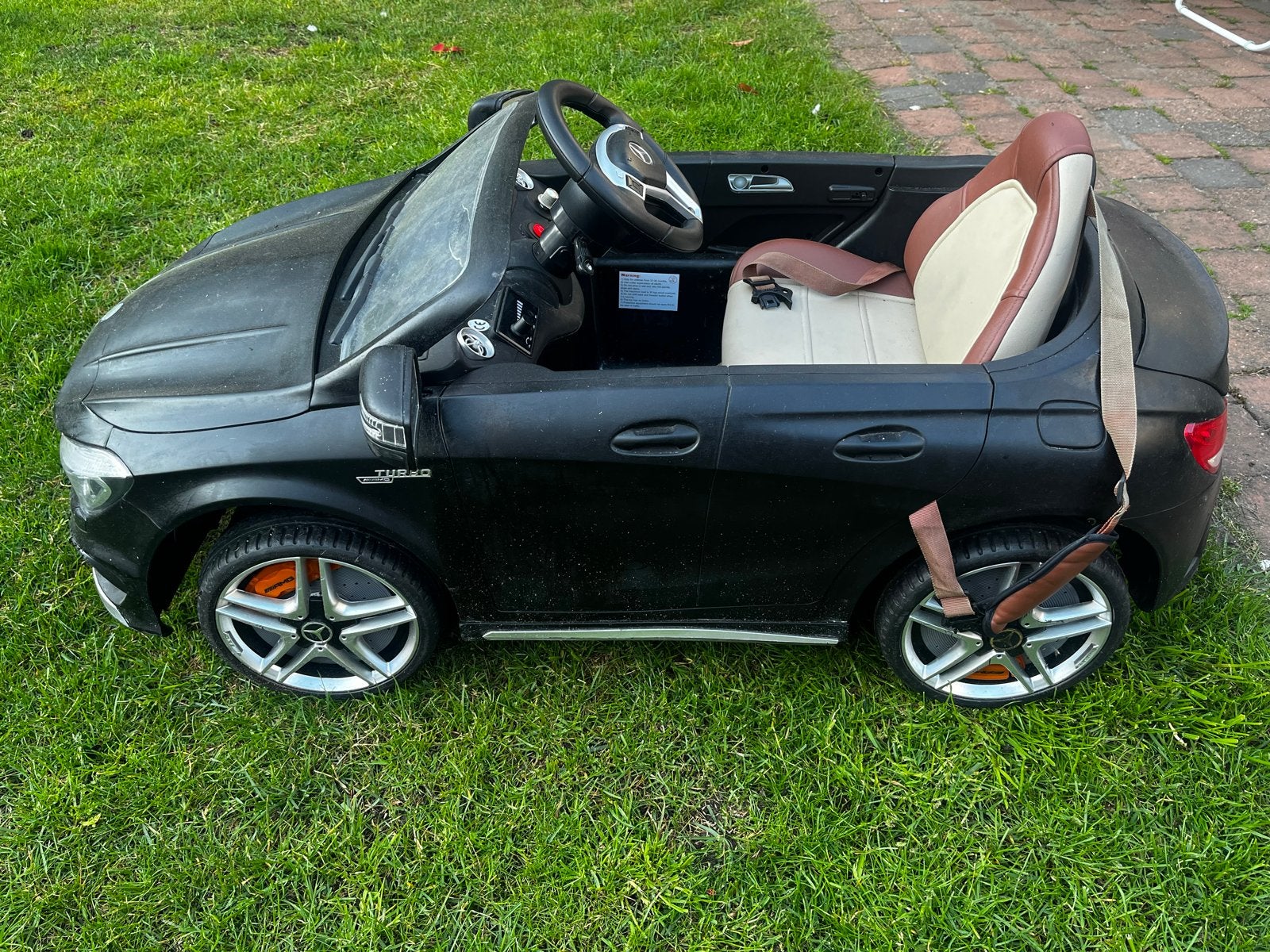 Mercedes CLA 45 AMG Kinderauto, Ophalen