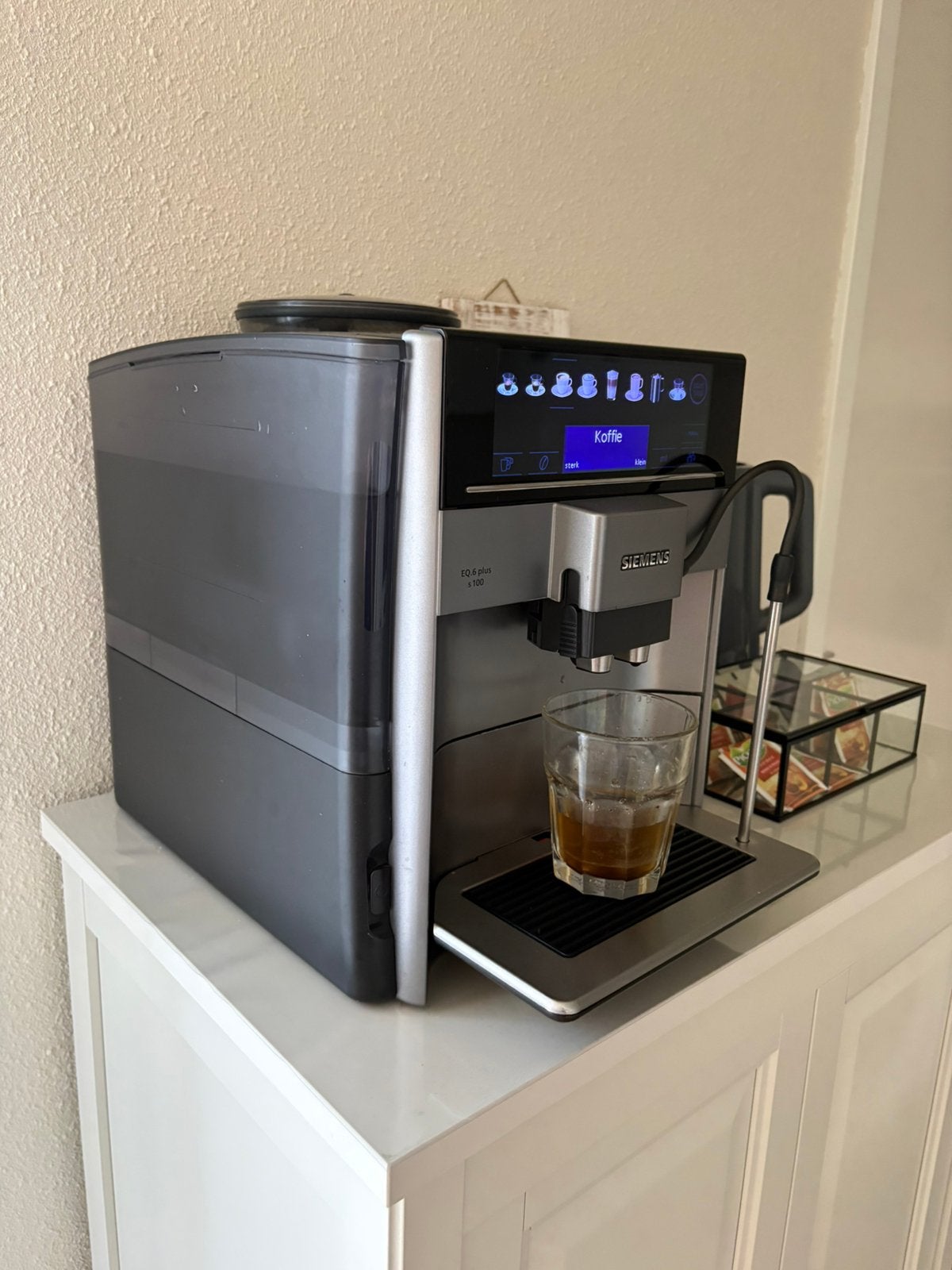 Siemens EQ 6 PLUS S100 koffiemachine, Witgoed en Apparatuur, Koffiezetapparaten, Gebruikt, Koffiemachine, Ophalen of Verzenden