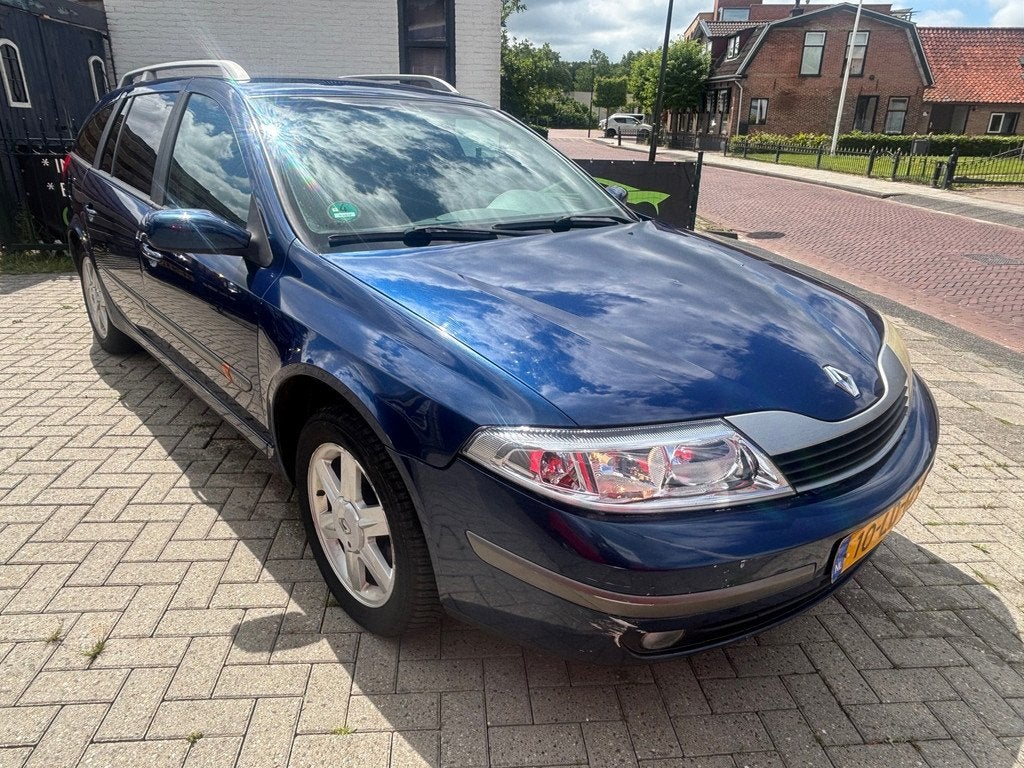 Renault Laguna Grand Tour 1.6-16V Authentique | inruilkoopje, Auto's, Renault, Laguna, Stof, 4 cilinders, Blauw