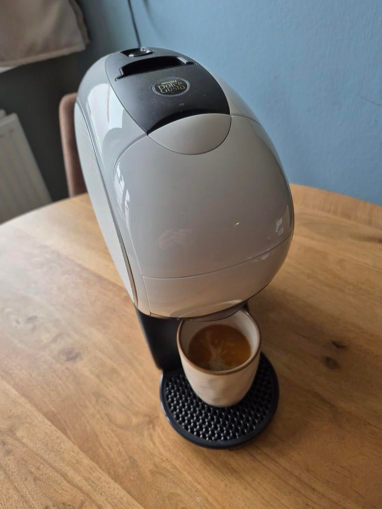 KRUPS NESCAFE Dolce Gusto NEO Latte Koffiemachine Wit, Witgoed en Apparatuur, Koffiezetapparaten, Ophalen, Koffiemachine