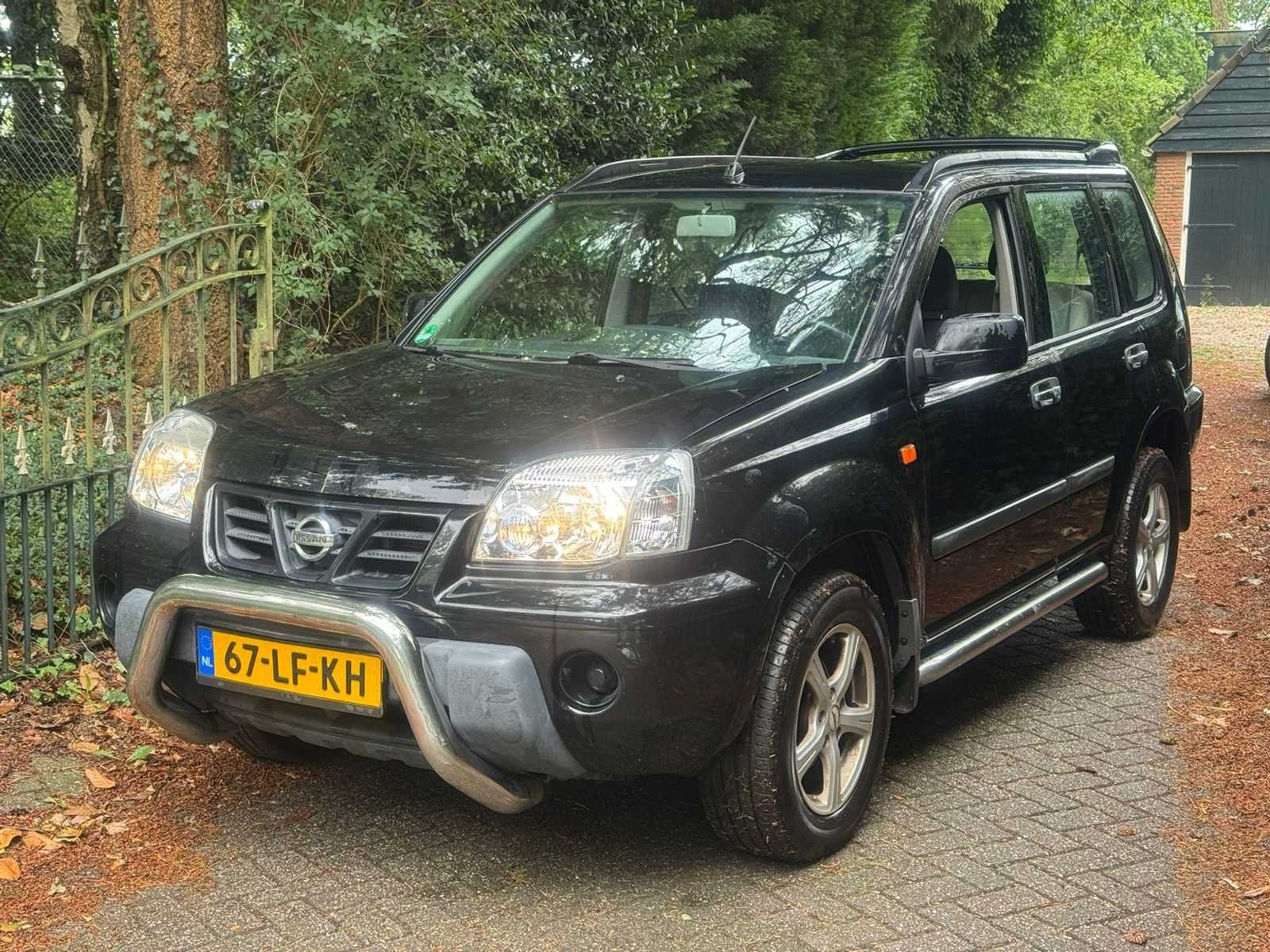 Nissan X-Trail 2.0 Sport Plus, 67-LF-KH, Voorwielaandrijving, Gebruikt, 4 cilinders, Zwart