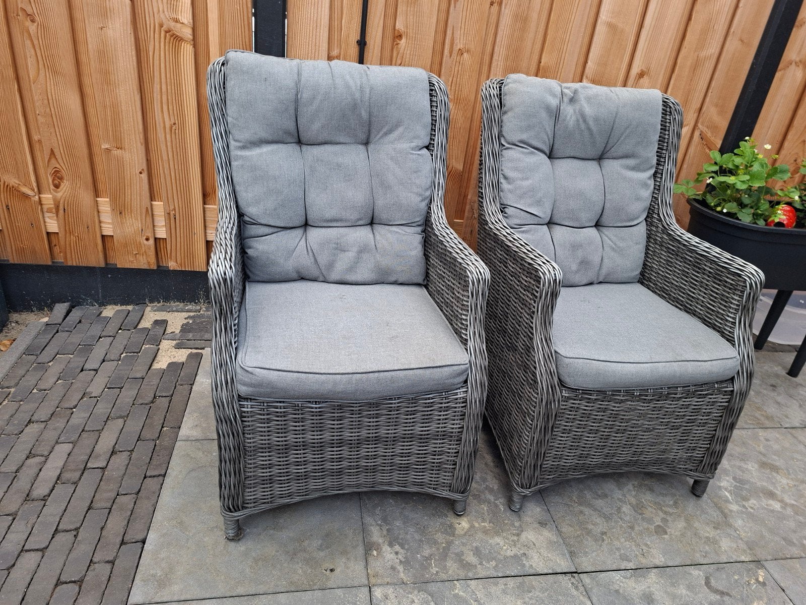 2 Bois le Duc tuinstoelen, kleur Willow Grey, Ophalen, Gebruikt, Kunststof