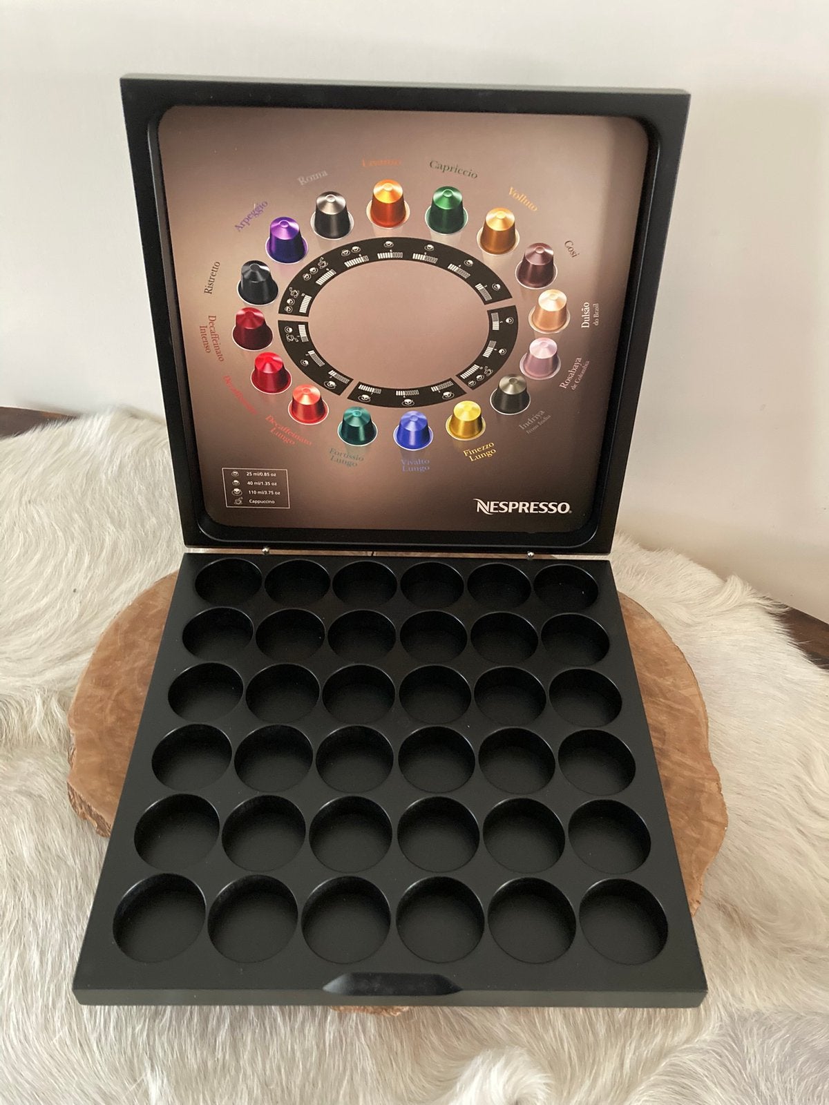 Nespresso • presenteerbox, Nespresso, Ophalen of Verzenden, Zo goed als nieuw, Capsulehouder