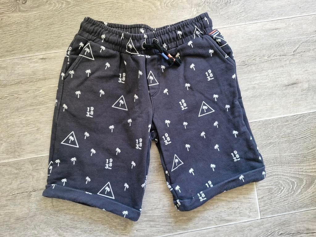 Leuke korte broek COMMON HEROES mt 134/140, Broek, Ophalen of Verzenden, Zo goed als nieuw, Jongen