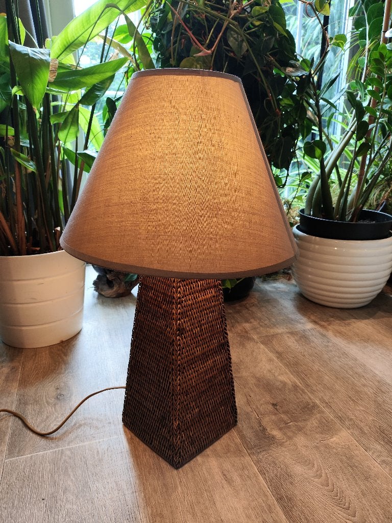 Vintage ATV Grootebroek Rotan Tafellamp Handgeweven (44 cm), Huis en Inrichting, Lampen | Tafellampen, Ophalen of Verzenden, Vintage
