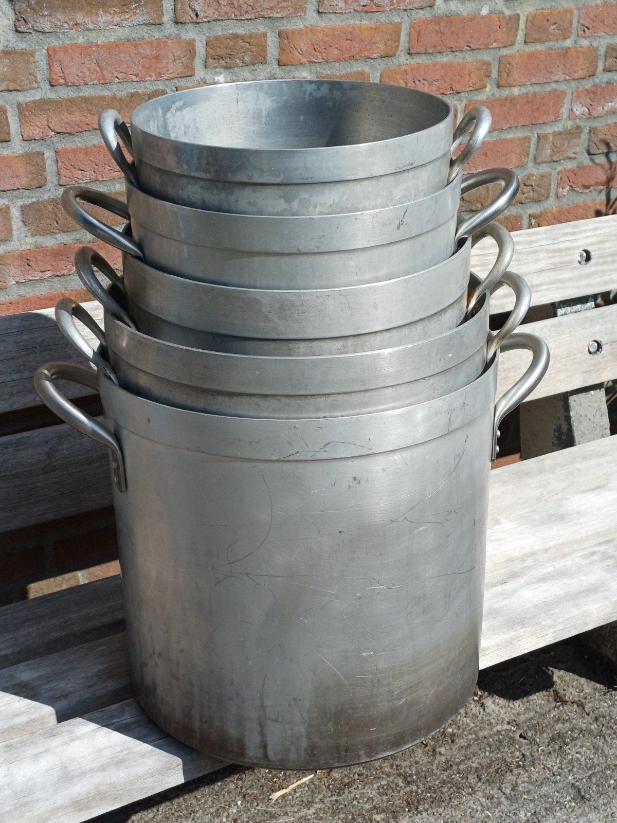 5 Grote Aluminium Pannen - Diverse Maten, Huis en Inrichting, Keuken | Potten en Pannen, Gebruikt, Pannenset, Ophalen of Verzenden