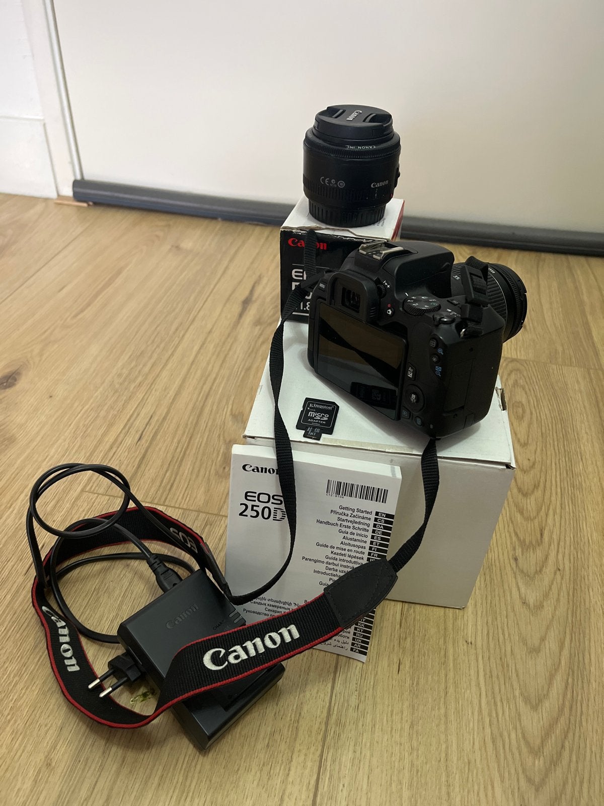 Canon EOS 250D spiegelreflexcamera met 2 lenzen, Ophalen, Spiegelreflex, Canon, Beeldstabilisatie