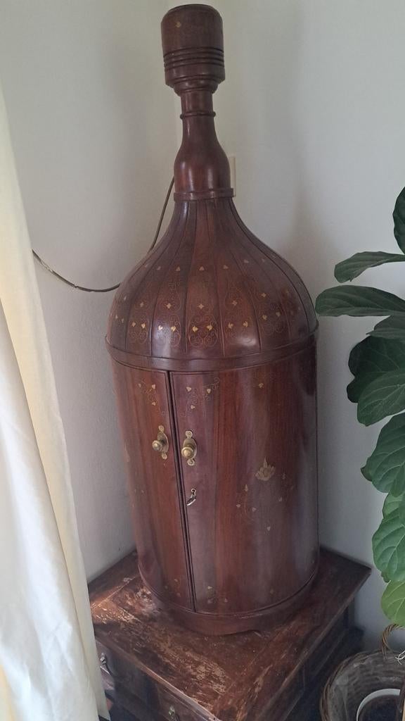 Antieke drankkast in flesvorm, originele en goede staat, Antiek en Kunst, Ophalen