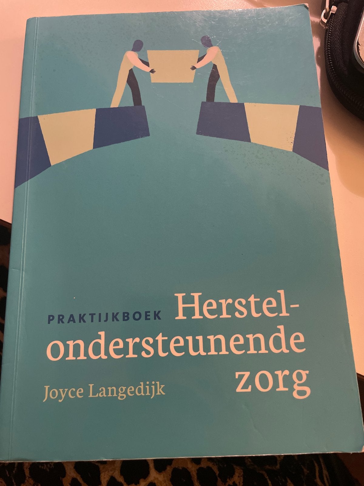 Praktijkboek Herstelondersteunende Zorg - Joyce Langedijk, Boeken, Ophalen of Verzenden, Gamma, Gelezen, HBO