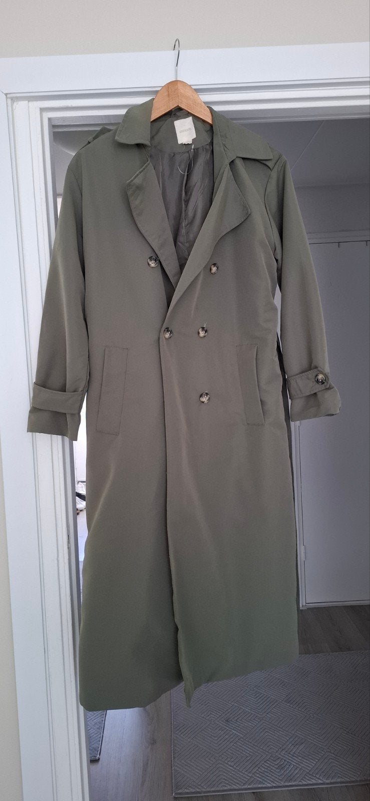 Trenchcoat, Kleding | Dames, Ophalen of Verzenden, Zo goed als nieuw, Maat 38/40 (M), Groen