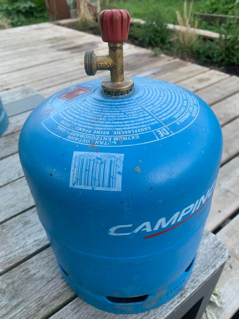 Campingaz gasfles 2,75 kg - halfvolle gasfles met kraan, Ophalen, Gebruikt