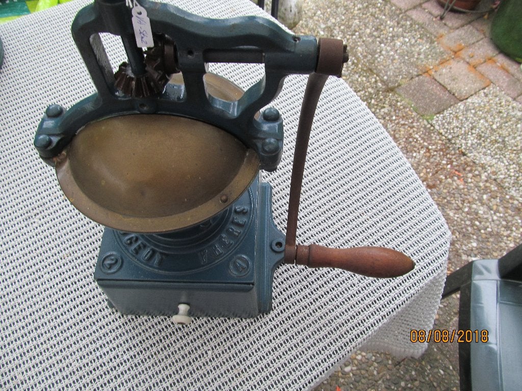 Industrieele tafel Koffiemolen., Antiek en Kunst, Ophalen of Verzenden