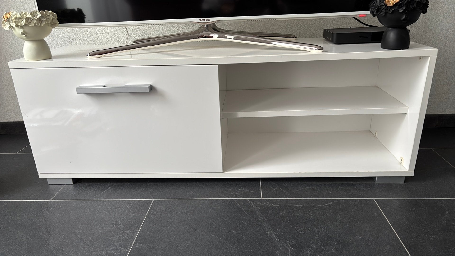 Televisie kast, Huis en Inrichting, Kasten | Televisiemeubels, Ophalen, 100 tot 150 cm, Zo goed als nieuw, Minder dan 100 cm