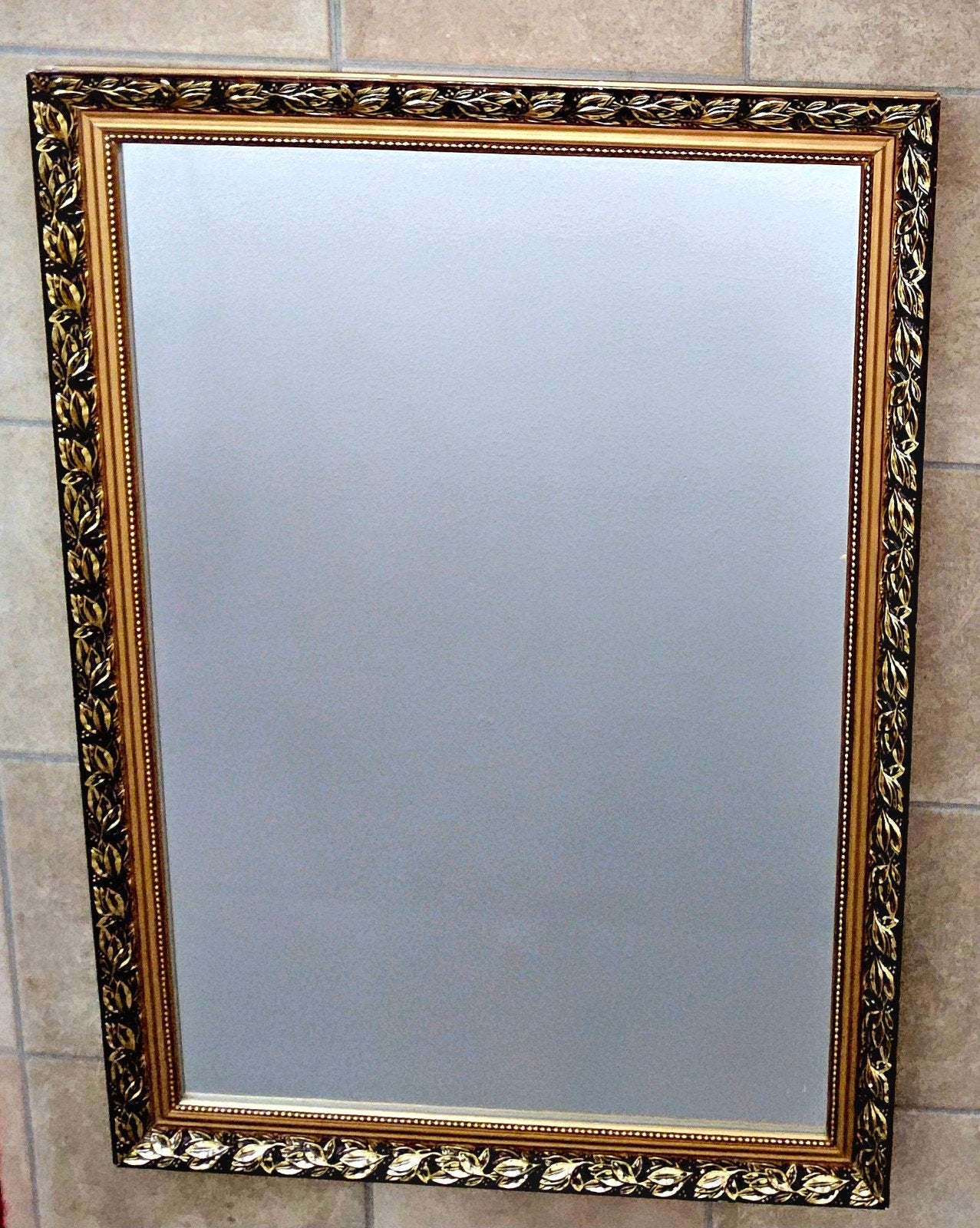 Grote vintage spiegel met goudkleurige lijst in barokstijl, Ophalen, Rechthoekig, 50 tot 100 cm, 100 tot 150 cm