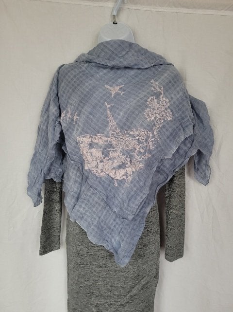 Mooie blauwe sjaal 110x110 cm merk Jago, Maat 38/40 (M), ., Ophalen of Verzenden, Zo goed als nieuw