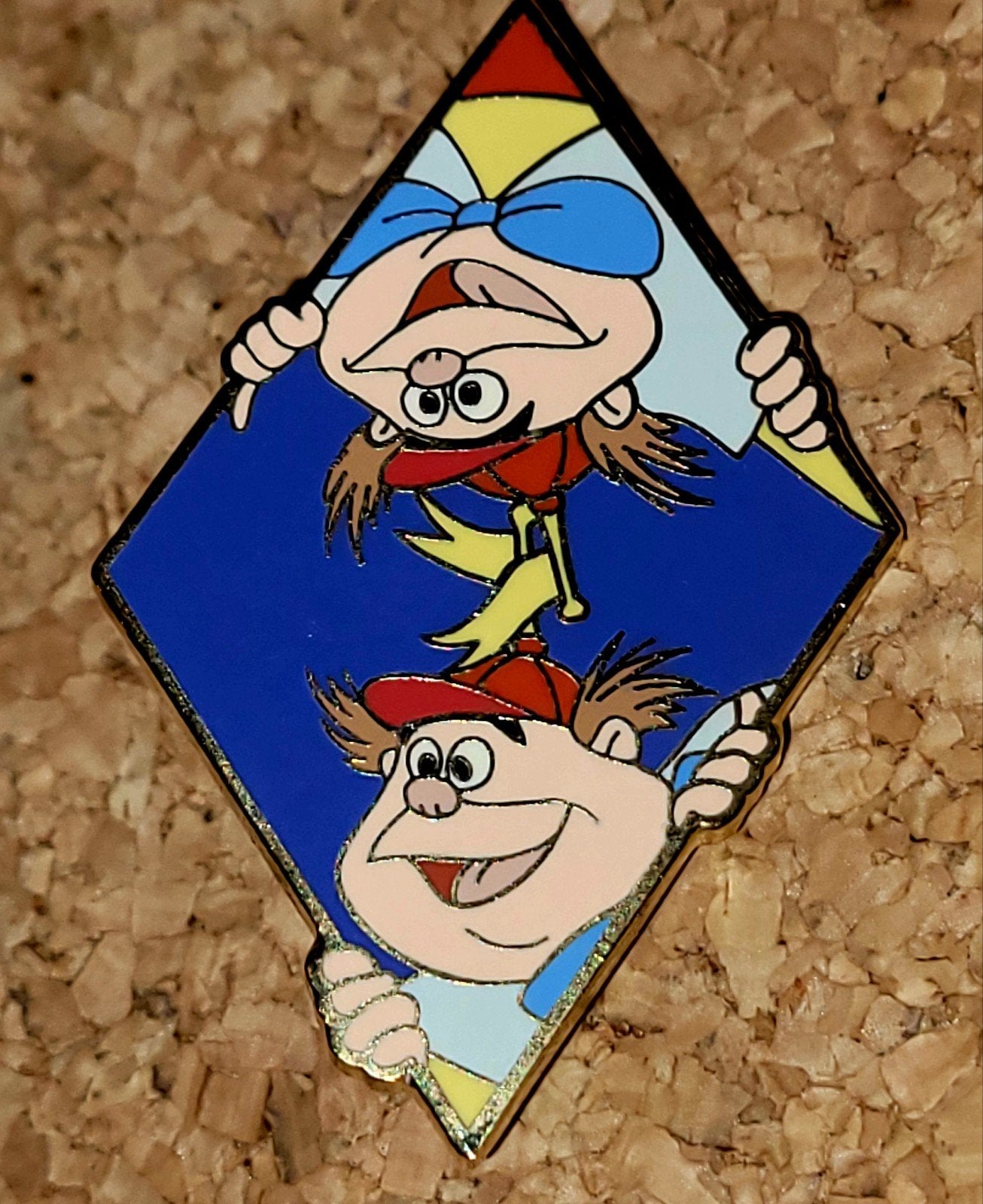 LE Disney Auctions pin Tweedle Dee Tweedle Dum Alice, Verzenden, Overige figuren, Zo goed als nieuw, Overige typen